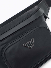 Поясная сумка Emporio Armani модель EM001805-AF13454-UC001 Фото