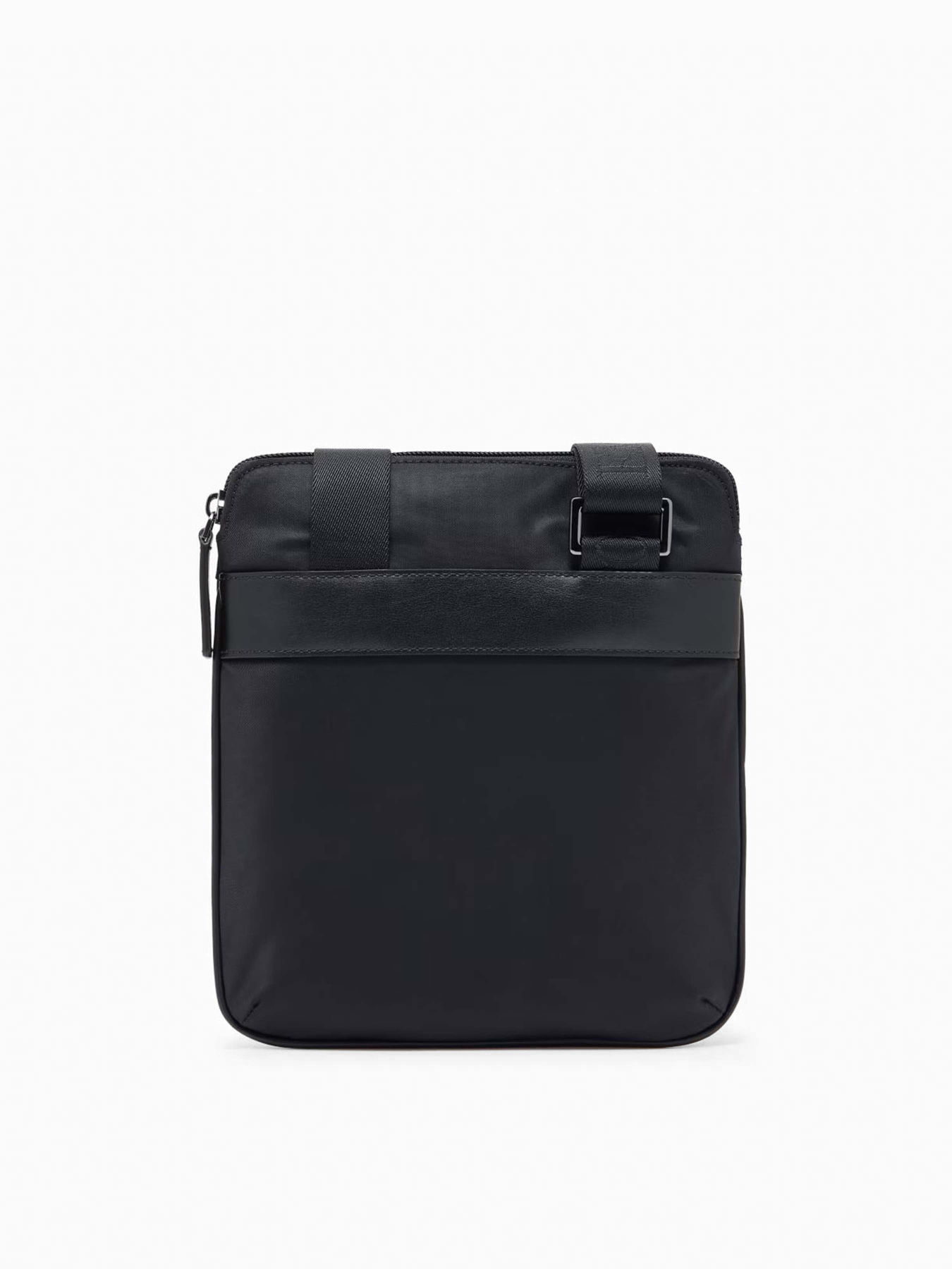 Сумка Emporio Armani модель EM001807-AF13454-UC001 Сумка Emporio Armani модель EM001807-AF13454-UC001 Фото