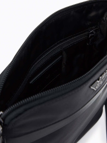 Сумка Emporio Armani модель EM001807-AF13454-UC001 Сумка Emporio Armani модель EM001807-AF13454-UC001 Фото