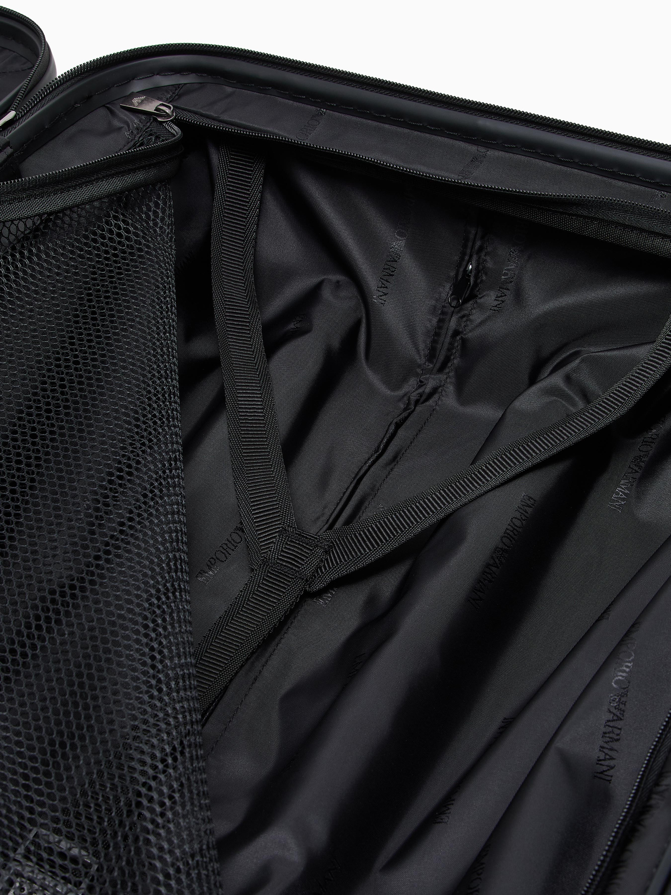 Чемодан Emporio Armani модель EM001930-AF15459-U8097 Фото