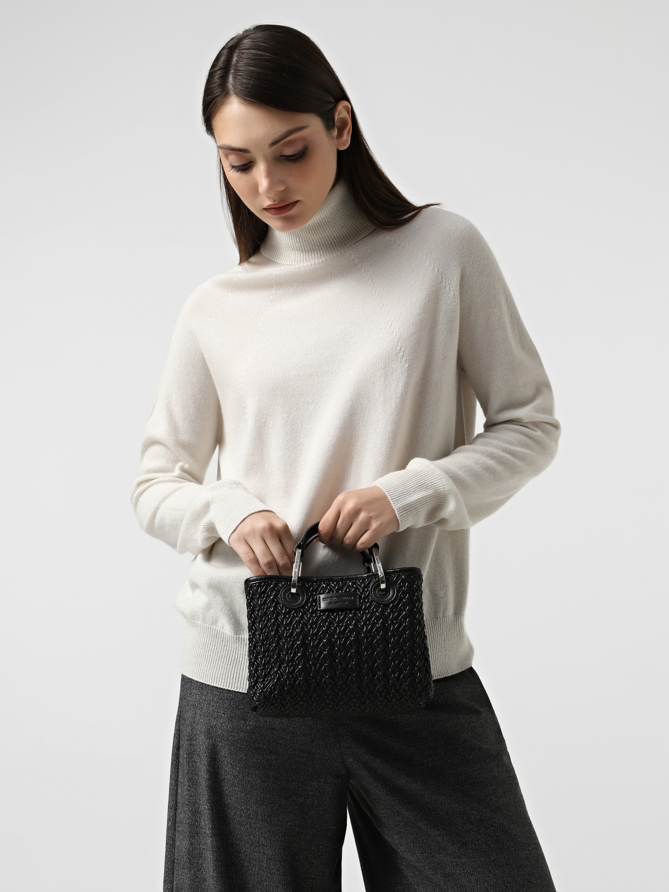 Сумка Emporio Armani модель EW000382-AF18941-UC001 Фото