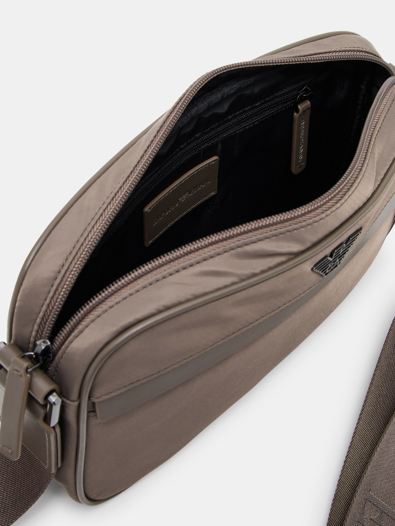 Emporio Armani модель EM001803-AF13454-U6200 Фото