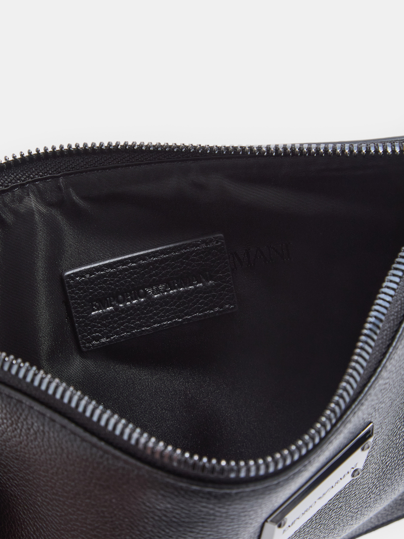 Emporio Armani модель EM004545-AF13788-UC001 Emporio Armani модель EM004545-AF13788-UC001 Фото