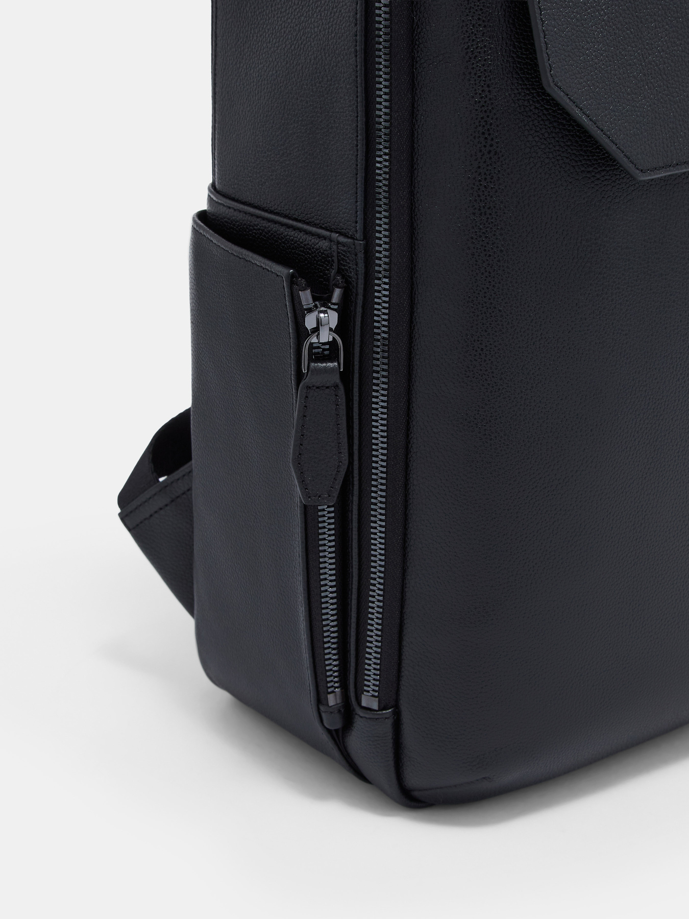 Emporio Armani EM005792-AF13788-UC001 модель EM005792-AF13788-UC001 Emporio Armani EM005792-AF13788-UC001 модель EM005792-AF13788-UC001 Фото