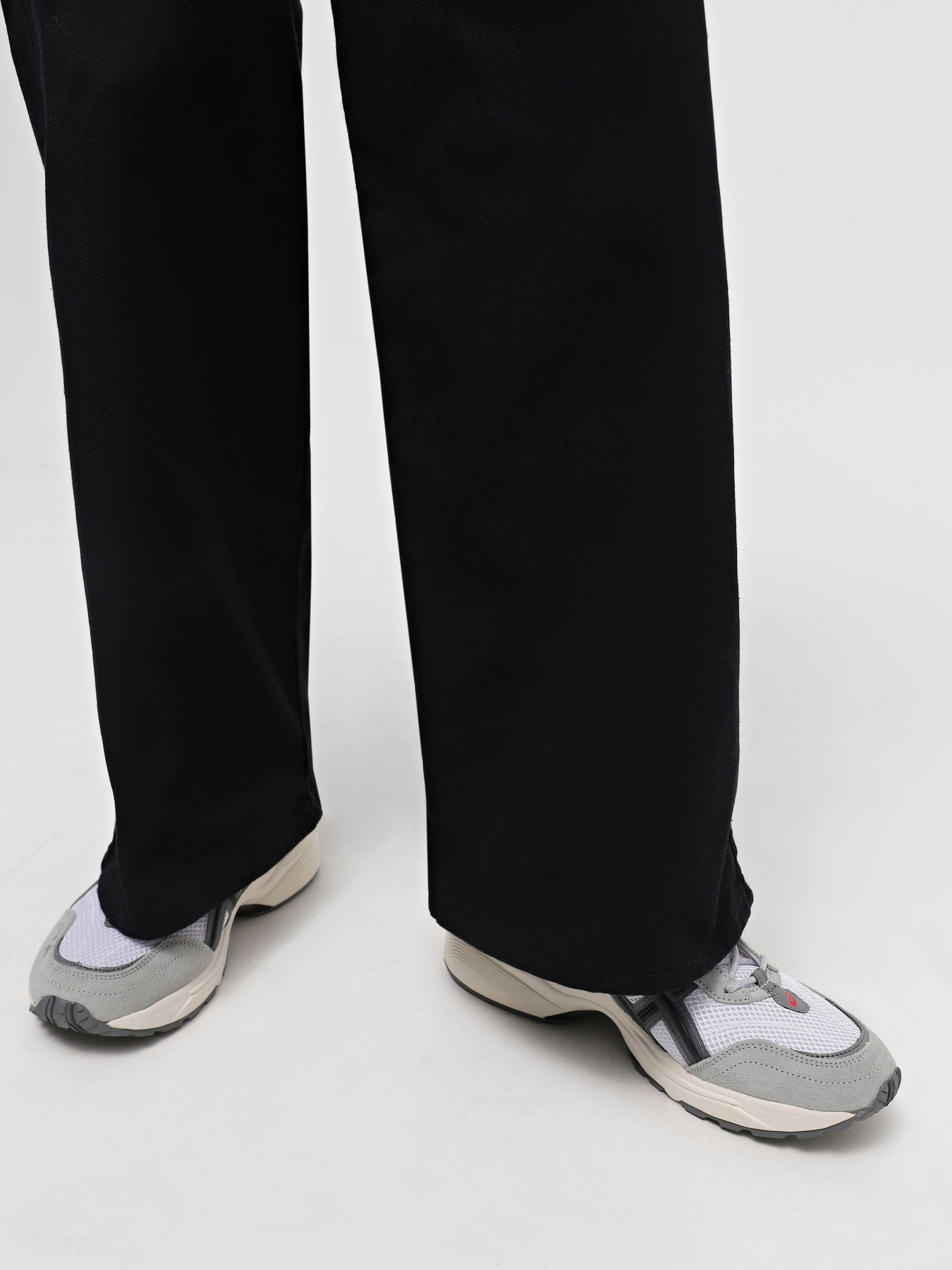 Кроссовки повседневные Asics Gel-1090 V2 Running модель 1203A224-105 Фото