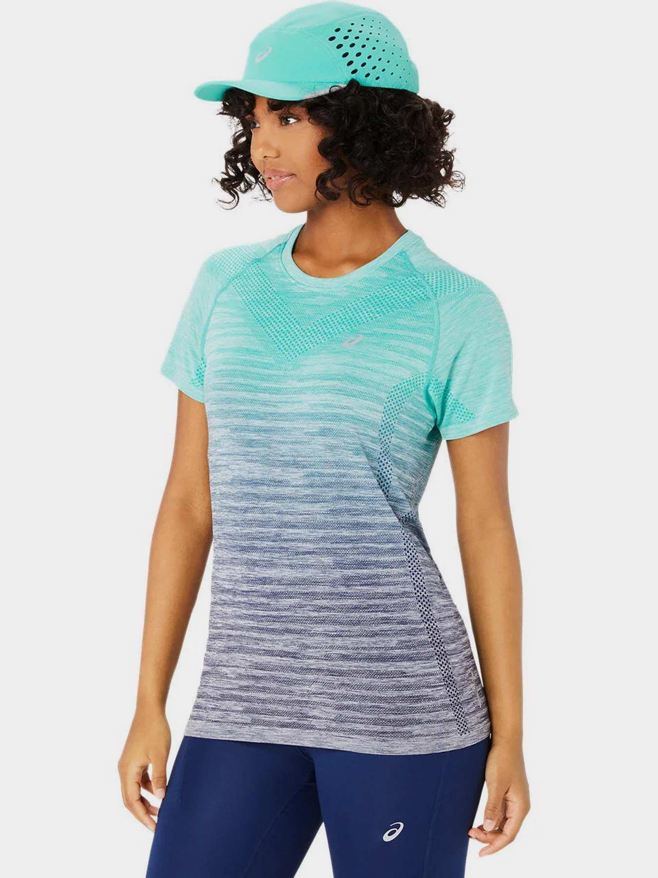 Кепка Asics Ultra Lightweight Running модель 3013A974-300 Фото