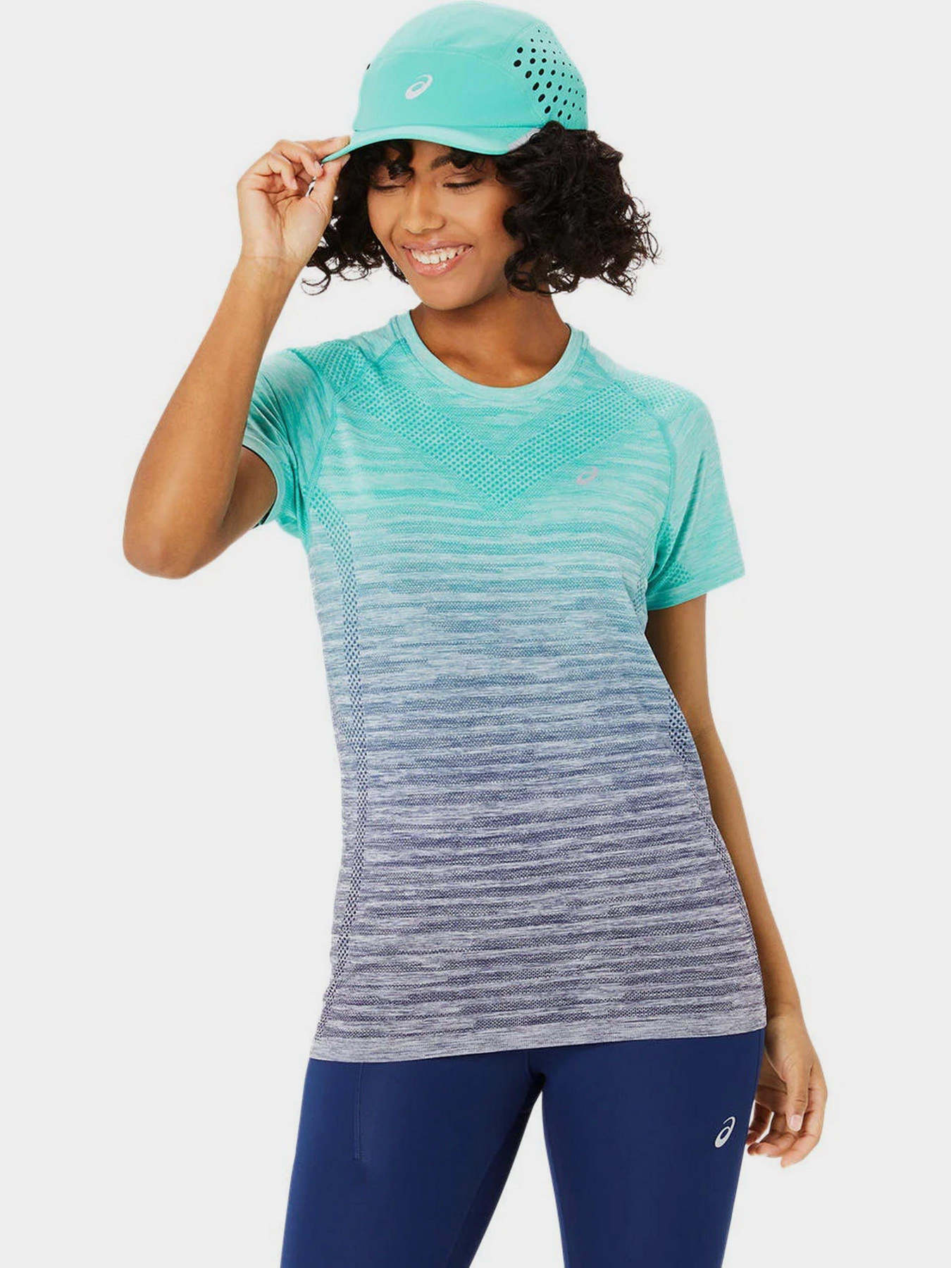 Кепка Asics Ultra Lightweight Running модель 3013A974-300 Фото