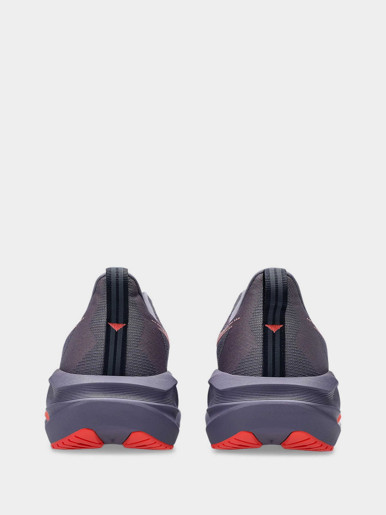 Кроссовки для бега Asics NOVABLAST 5 модель 1011B974-500 Фото