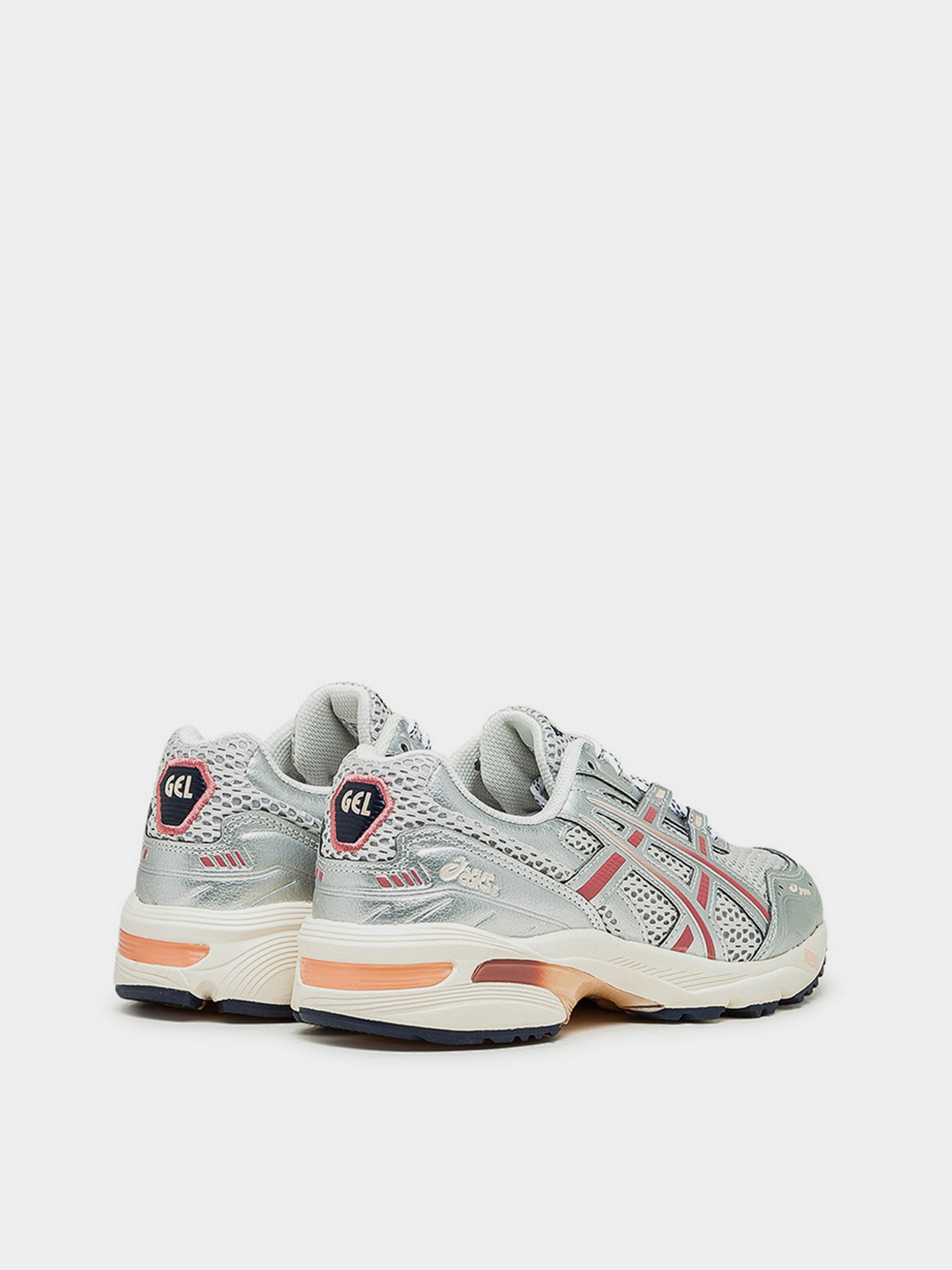 Кроссовки повседневные Asics GEL-1090 модель 1202A132-020 Фото