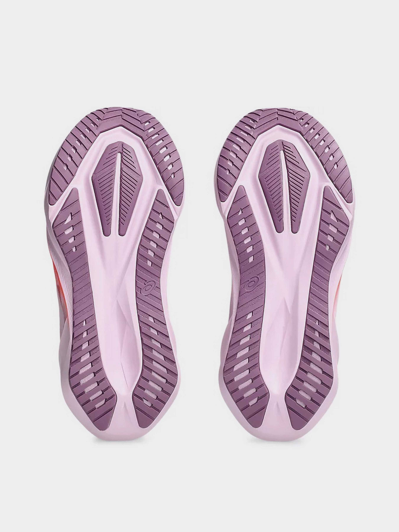 Кроссовки для бега Asics NOVABLAST 5 модель 1012B765-101 Кроссовки для бега Asics NOVABLAST 5 модель 1012B765-101 Фото