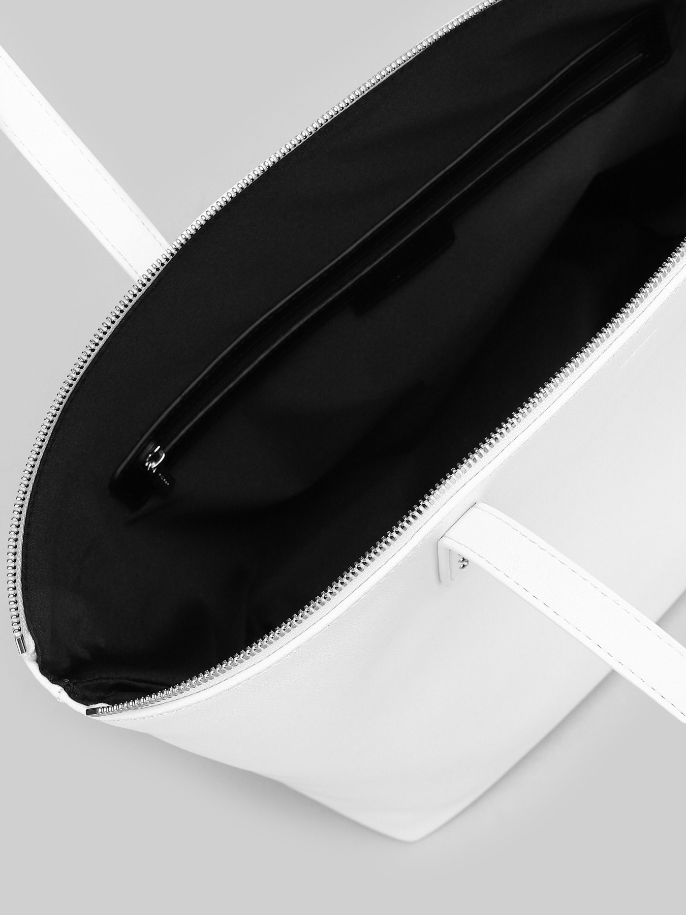 Сумка Geox модель D06JRA-00085-C1000 Фото