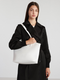 Сумка Geox модель D06JRA-00085-C1000 Фото