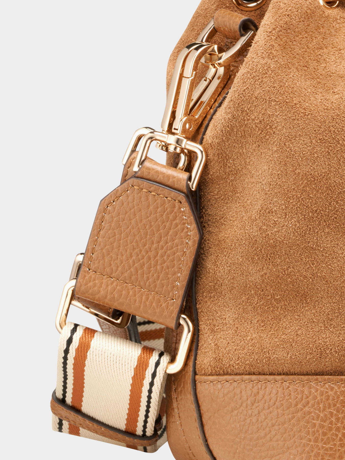 Сумка Geox модель D65ZXA-04622-C6001 Сумка Geox модель D65ZXA-04622-C6001 Фото