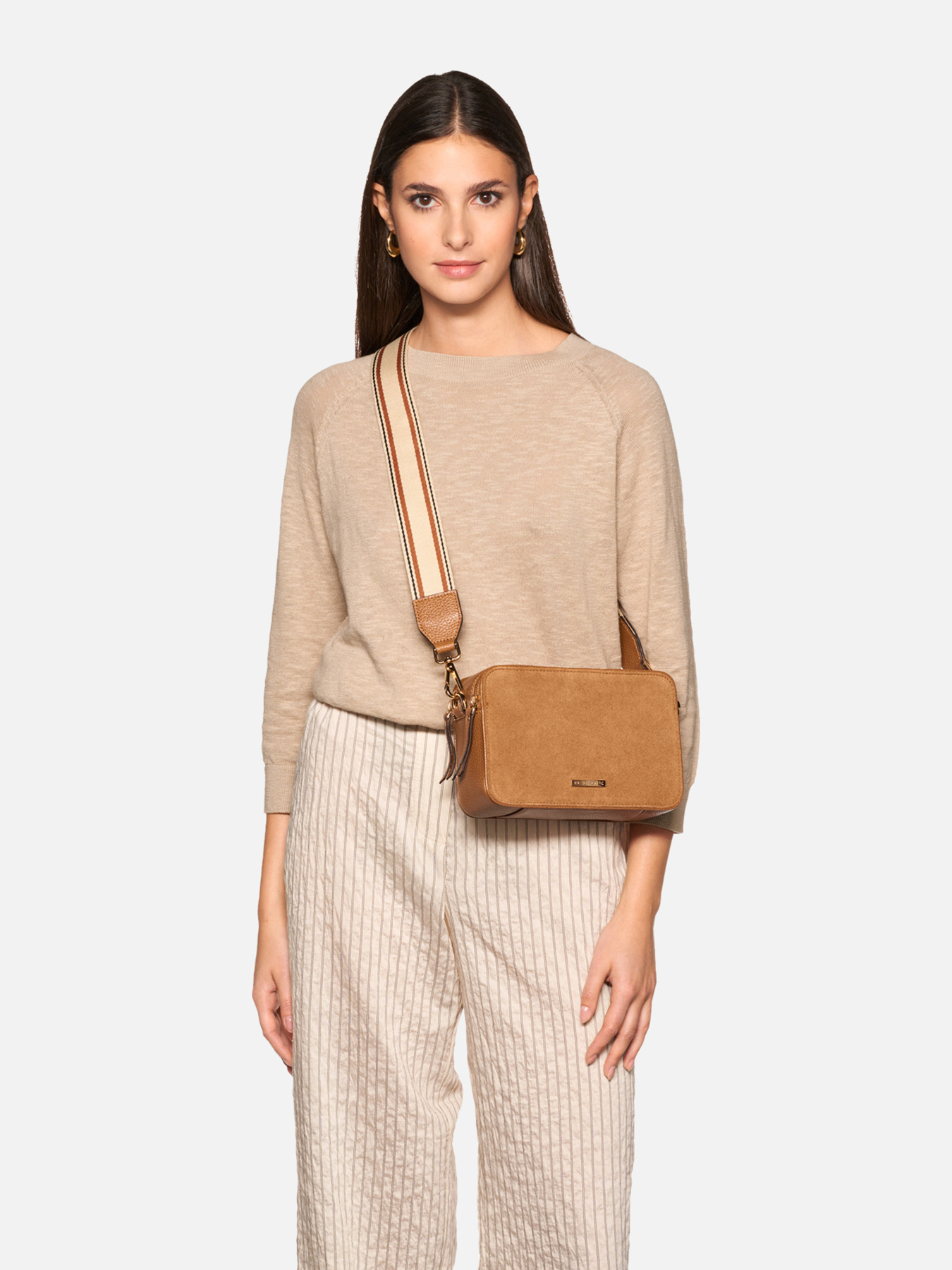 Сумка Geox модель D65ZYA-02246-C6001 Фото