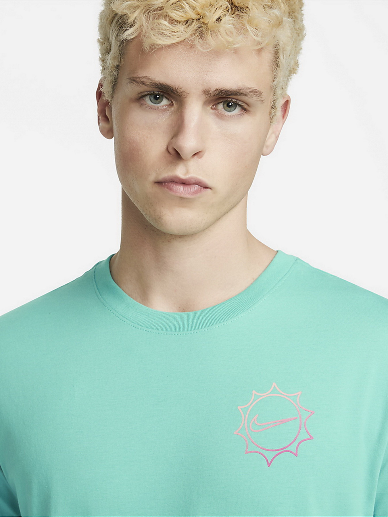 Футболки і поло NIKE Sportswear модель DN5193-392 Фото