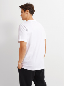 Футболка NIKE Sportswear Swoosh модель DN5243-100 Фото