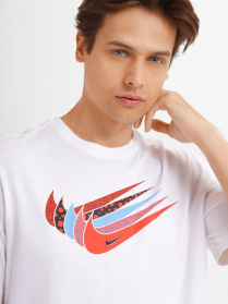 Футболка NIKE Sportswear Swoosh модель DN5243-100 Фото