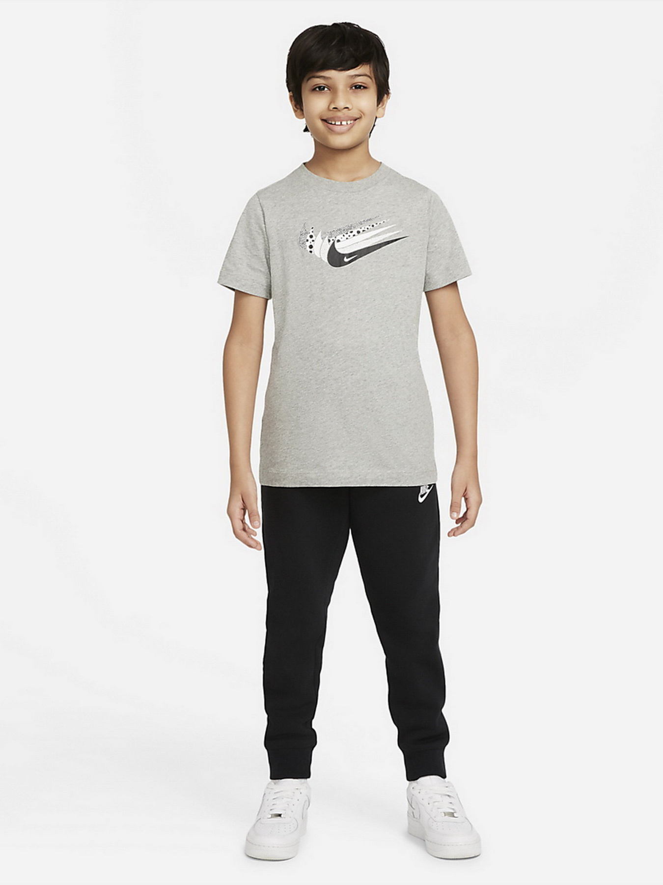 Футболка NIKE Sportswear модель DO1824-063 Фото