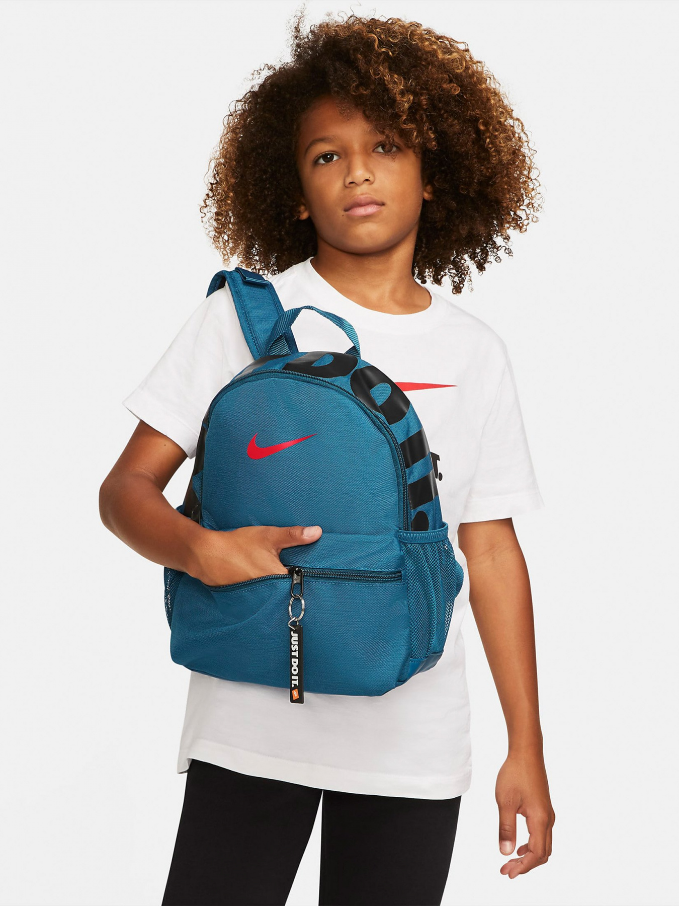 Рюкзаки NIKE Brasilia JDI Mini модель BA5559-404 Рюкзаки NIKE Brasilia JDI Mini модель BA5559-404 Фото