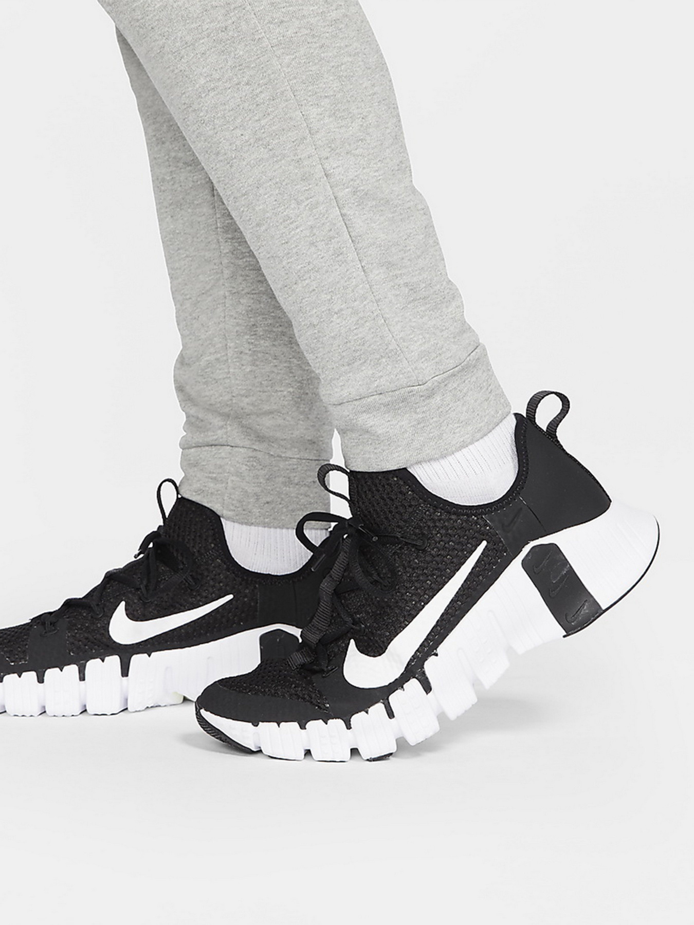 Спортивні штани NIKE DRI-FIT TAPERED модель CZ6379-063 Фото