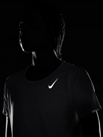 Футболка спортивна NIKE DF RACE TOP SS модель DD5927-100 Фото