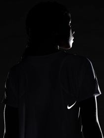 Футболка спортивна NIKE DF RACE TOP SS модель DD5927-100 Фото