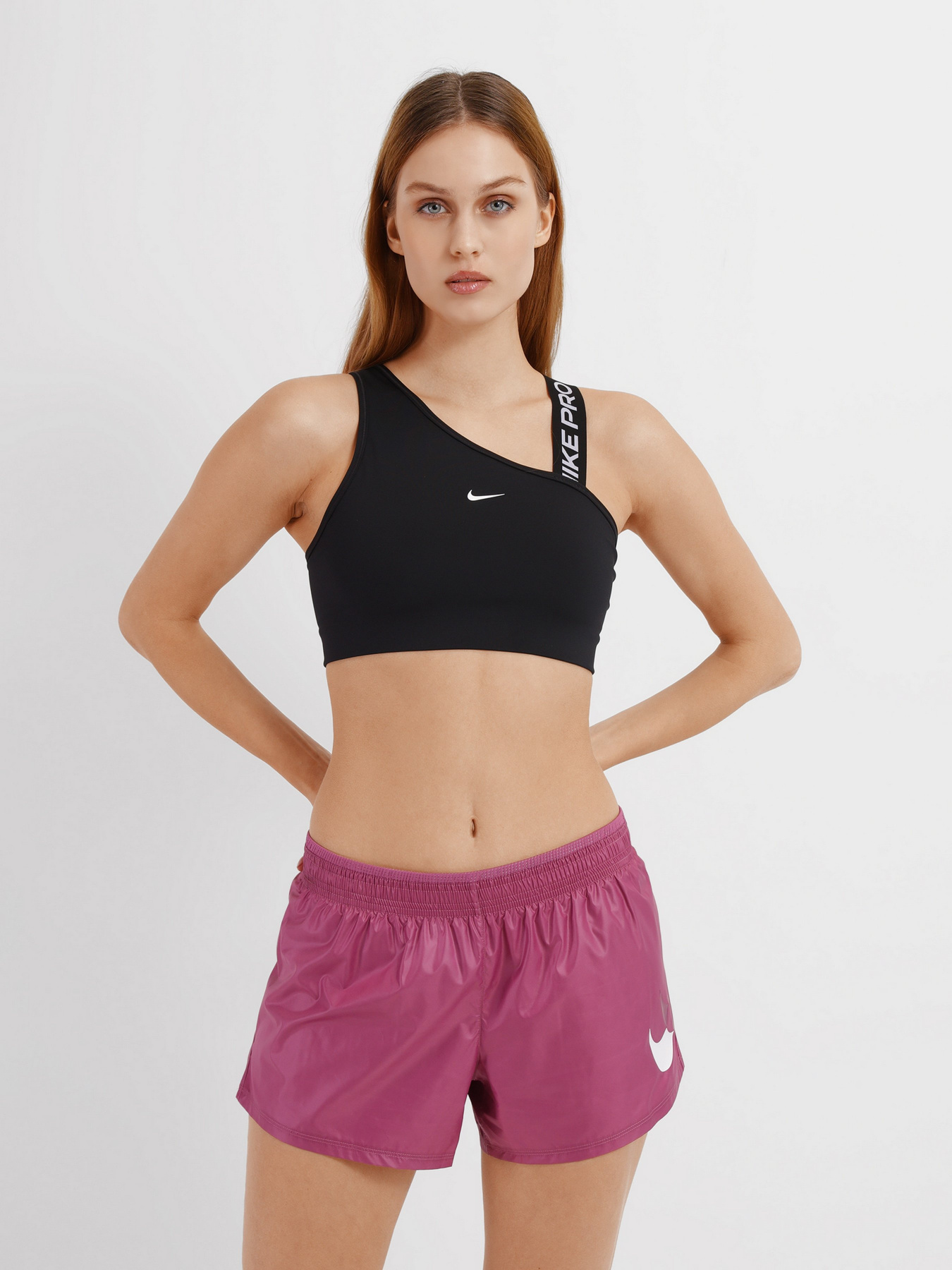 Топ NIKE Pro Dri-FIT модель DM0570-010 Фото
