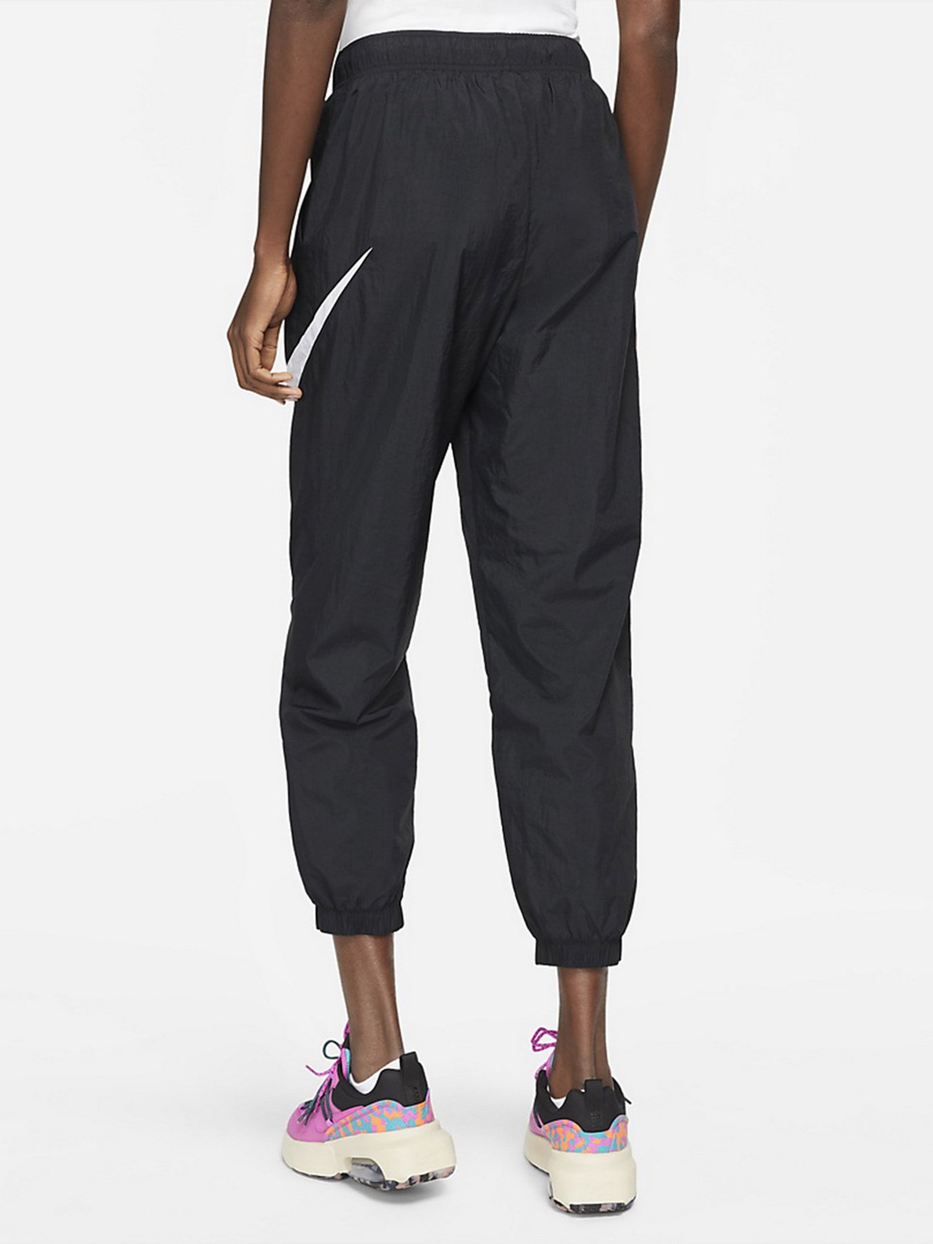 Штаны спортивные NIKE  Essentials Mid-Rise Woven Pant модель DM6183-010 Фото