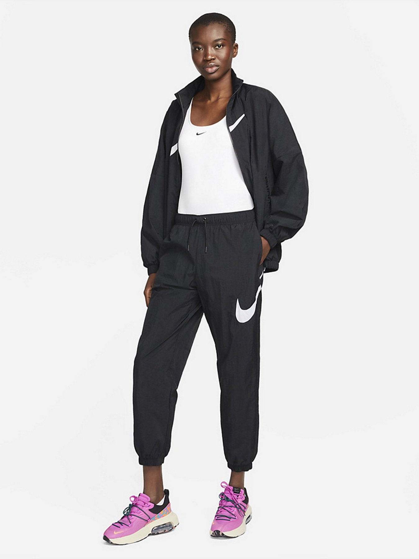 Штаны спортивные NIKE  Essentials Mid-Rise Woven Pant модель DM6183-010 Фото