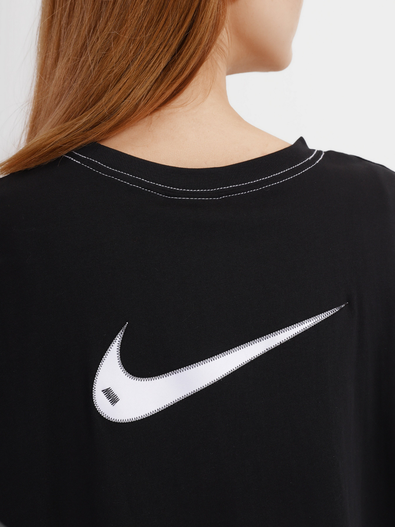 Платье-футболка NIKE Sportswear Swoosh модель DM6191-010 Фото