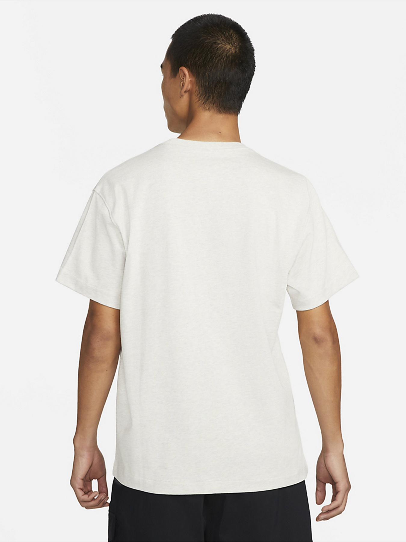 Футболка NIKE Sportswear Premium Essentials модель DN5240-072 Фото