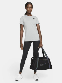 Дорожная сумка NIKE Gym Club модель DB3258-010 Дорожная сумка NIKE Gym Club модель DB3258-010 Фото