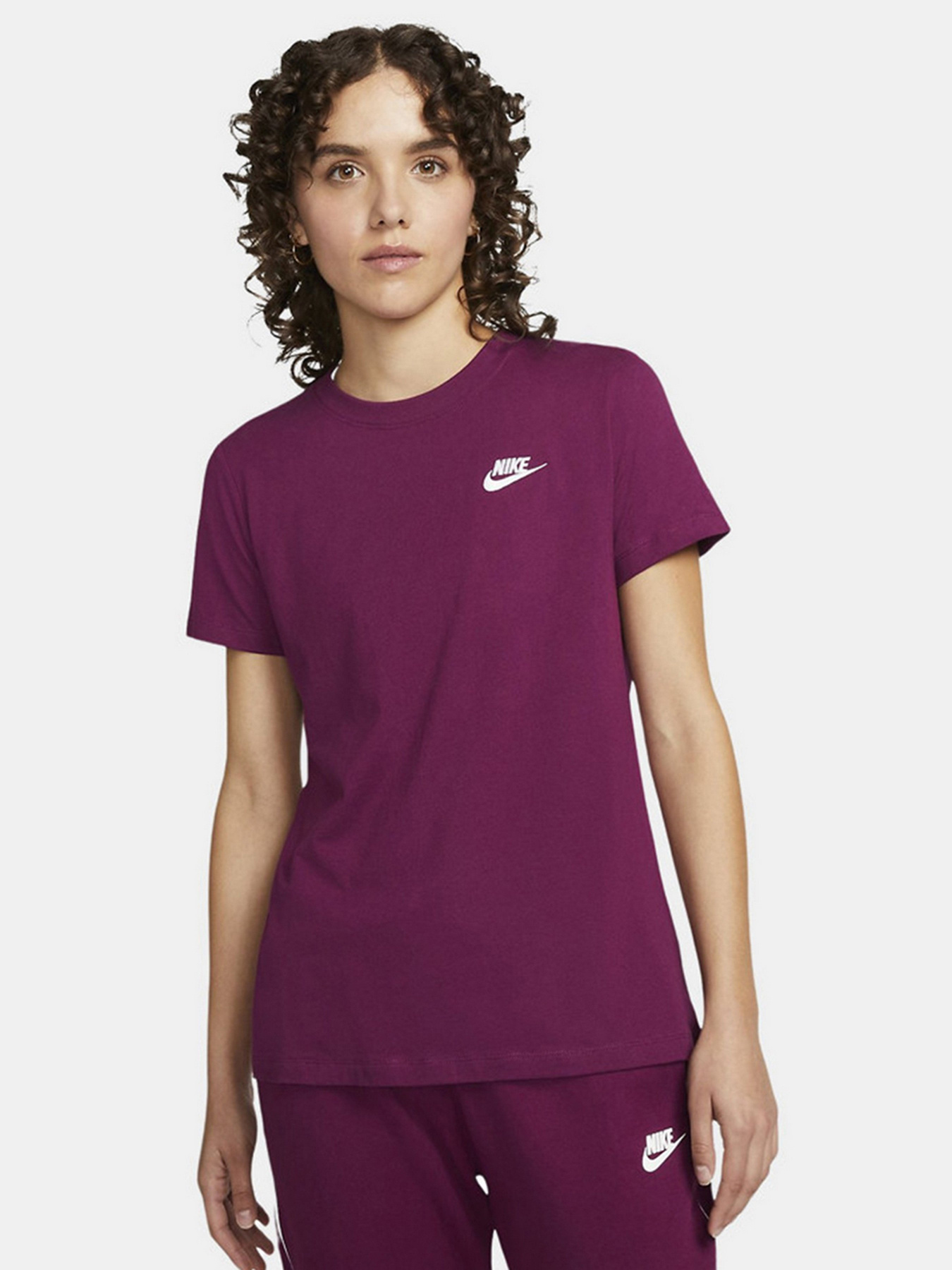 Футболка NIKE Sportswear модель DN2393-610 Фото