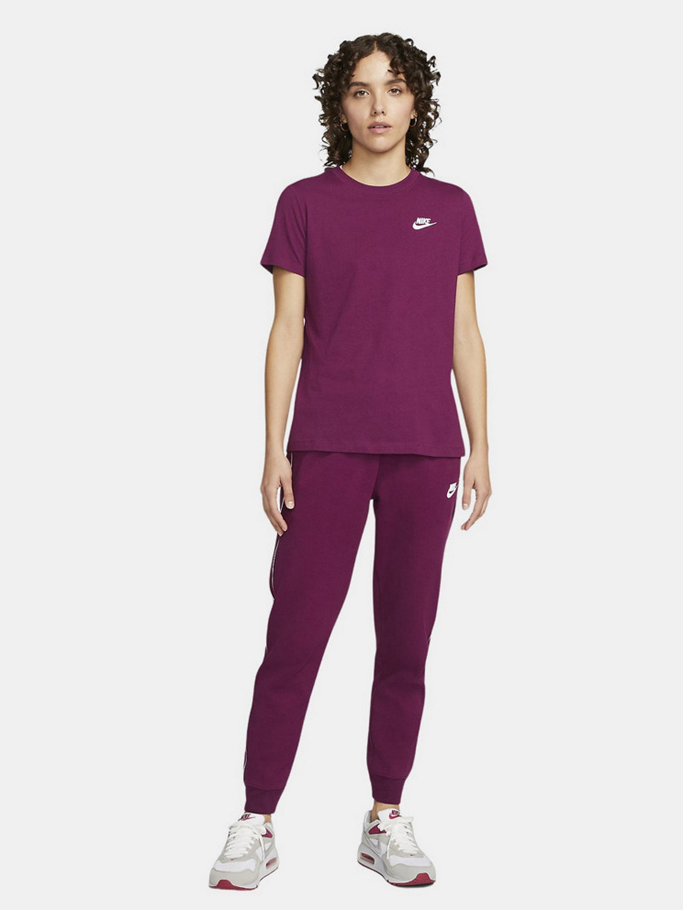 Футболка NIKE Sportswear модель DN2393-610 Фото