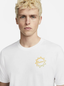 Футболка NIKE Sportswear модель DN5193-100 Фото