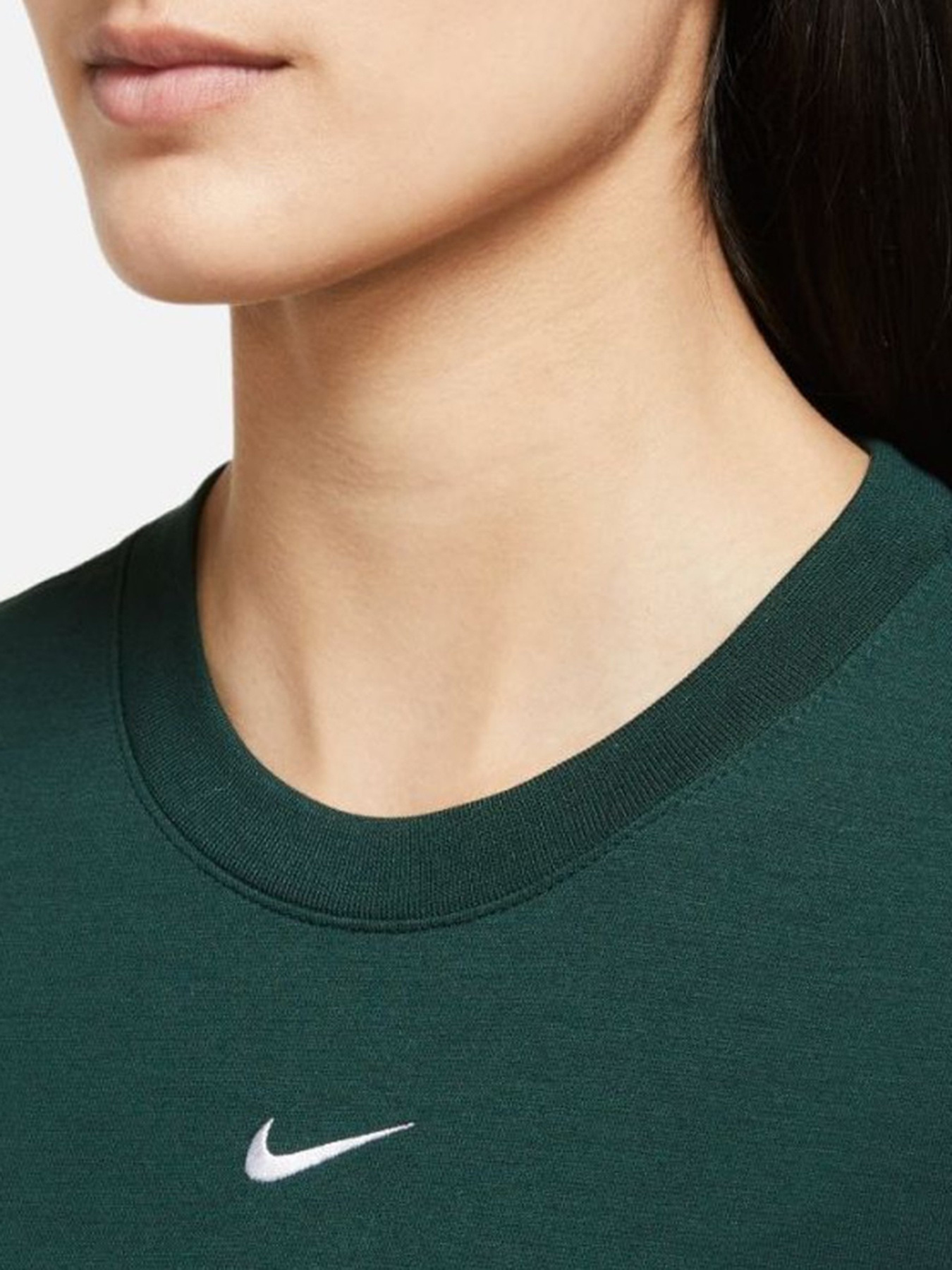 Спортивна футболка NIKE Sportswear Essential модель DD1328-397 Фото