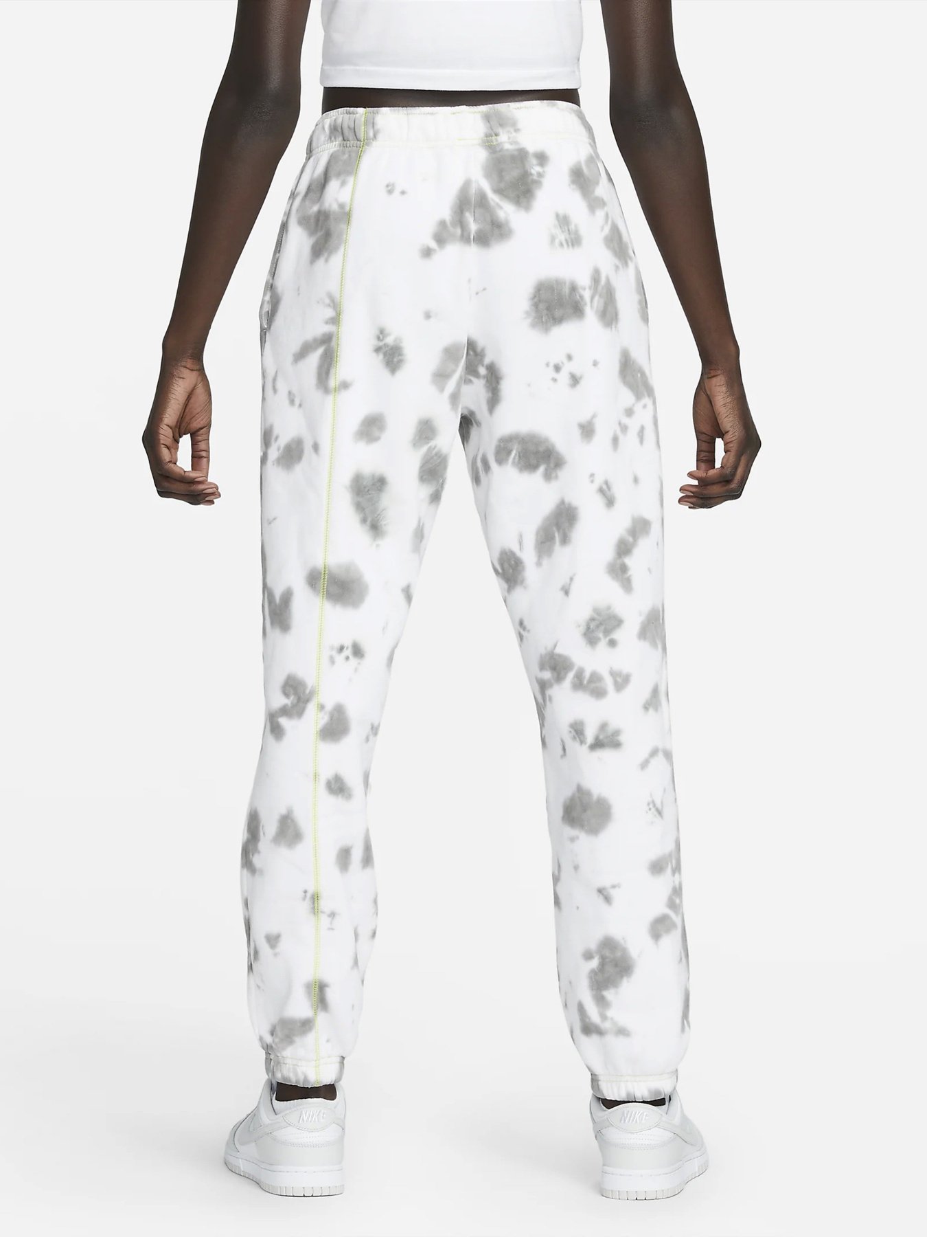 Спортивні штани NIKE Sportswear модель DM6363-029 Фото