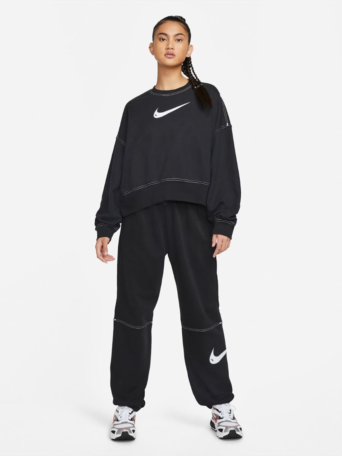 Світшот NIKE Sportswear Swoosh модель DO7211-010 Фото