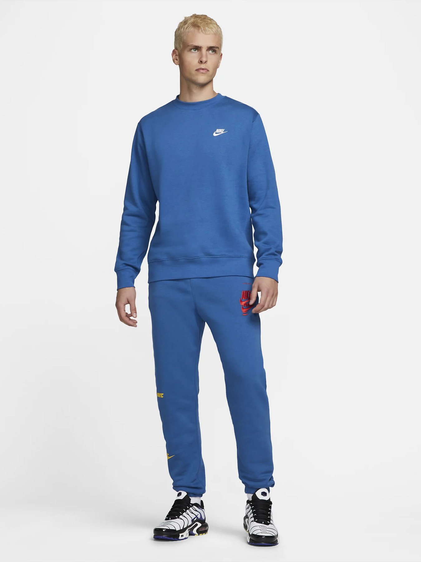 Свитшот NIKE Sportswear Club модель BV2662-407 Фото