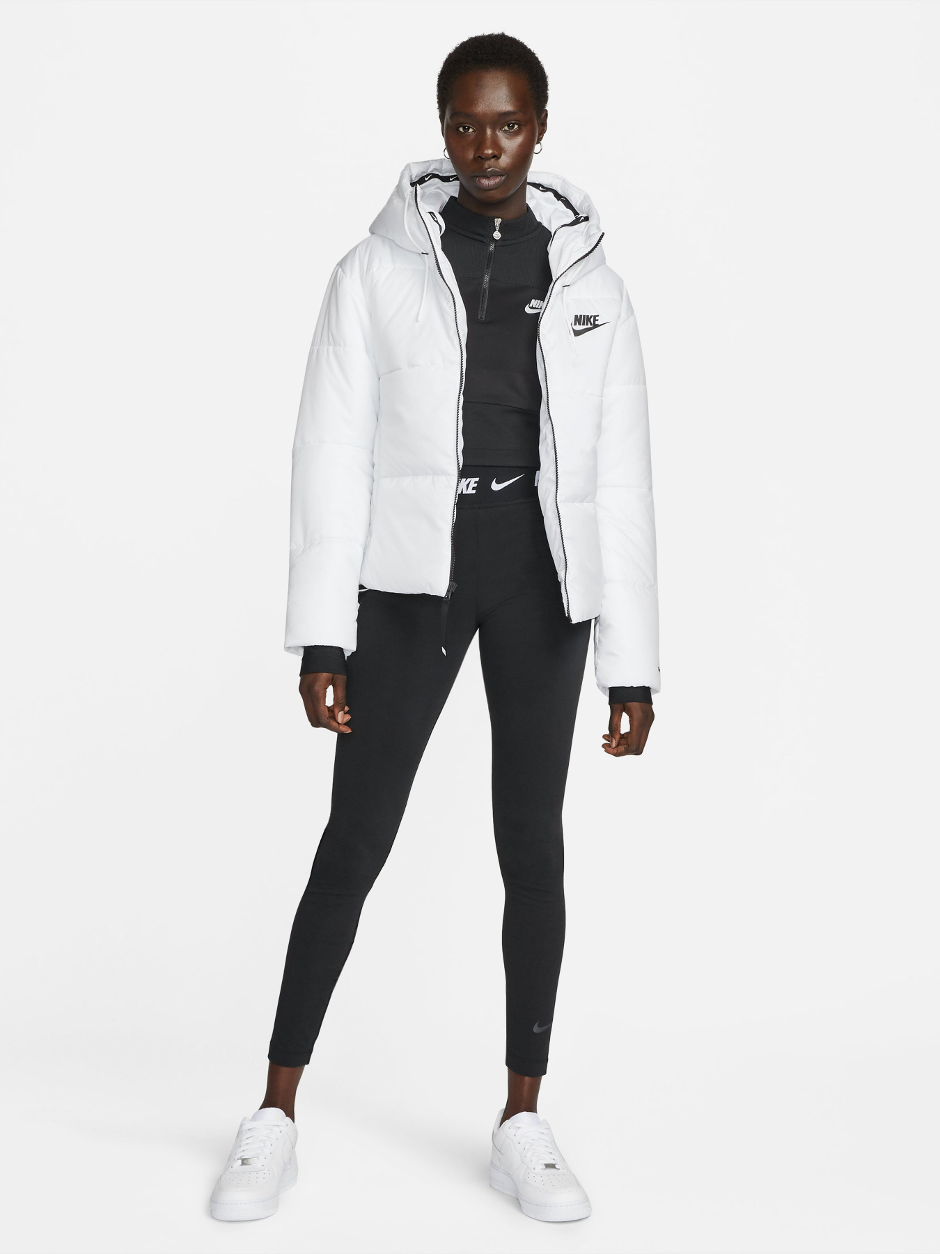 Демісезонна куртка NIKE Sportswear Therma-FIT Repel модель DJ6997-100 Фото