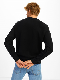 Свитшот NIKE Club Fleece+ модель DQ4583-010 Фото