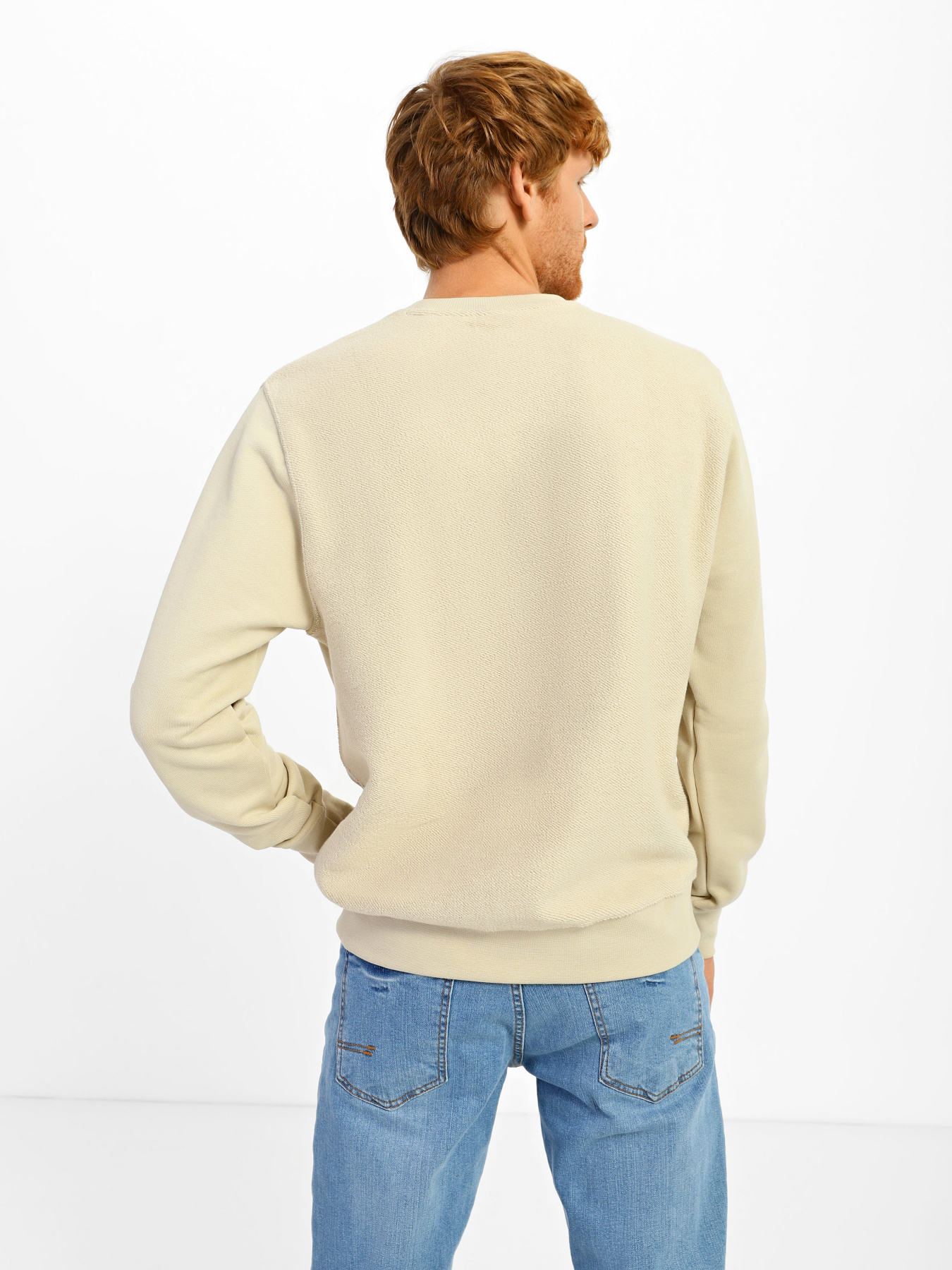 Свитшот NIKE Club Fleece+ модель DQ4583-206 Фото