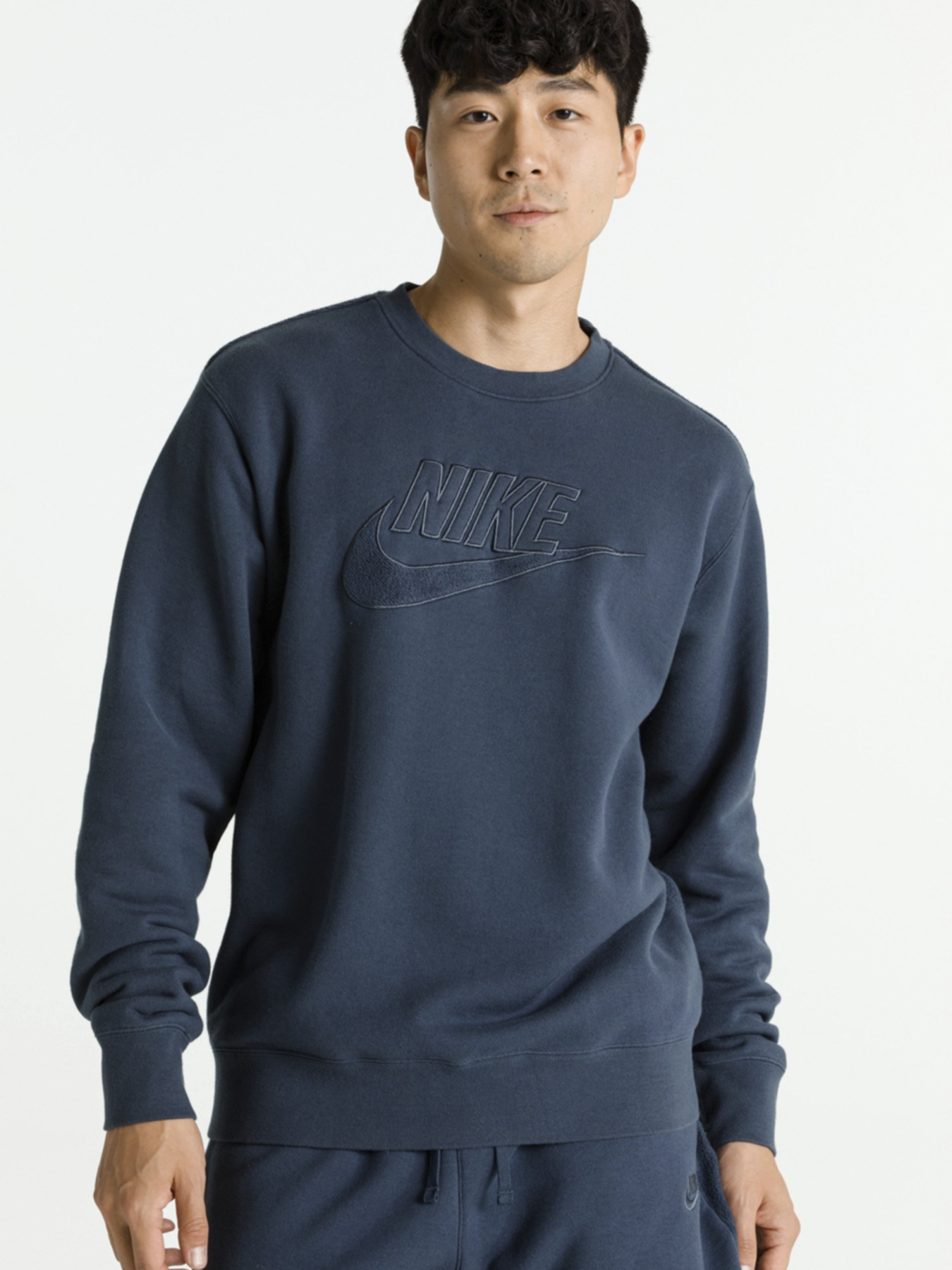 Свитшот NIKE Club Fleece+ модель DQ4583-437 Фото