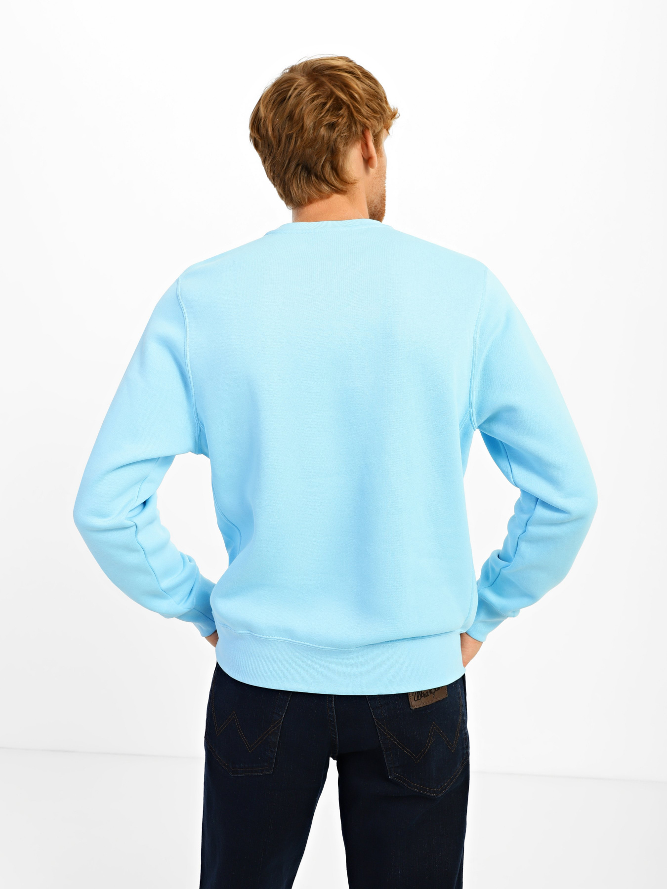 Свитшот NIKE Sportswear Club Fleece Graphic Crew модель DQ4912-499 Фото