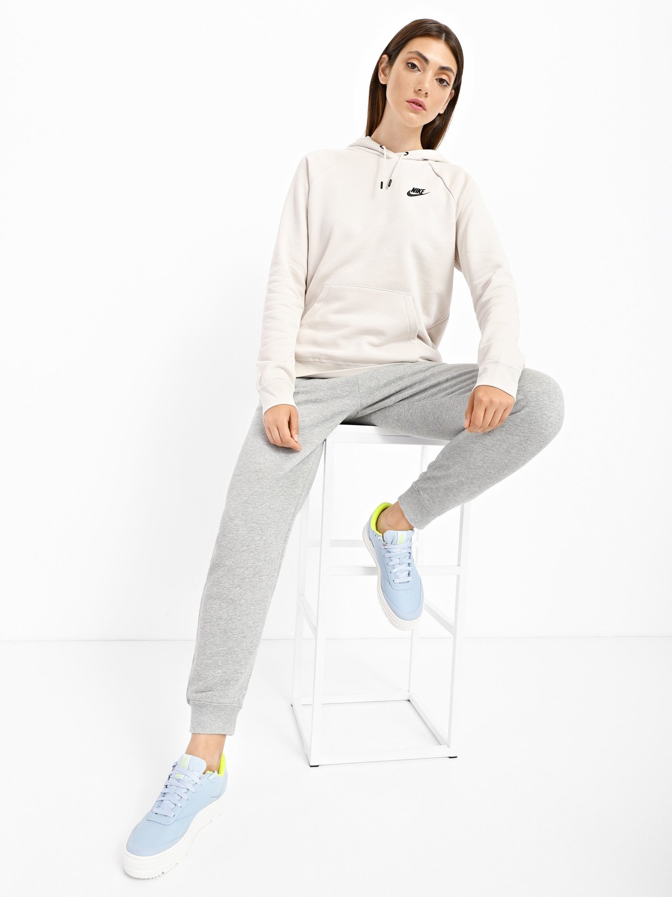 Худи NIKE Sportswear Essentials модель DX2316-104 Худи NIKE Sportswear Essentials модель DX2316-104 Фото