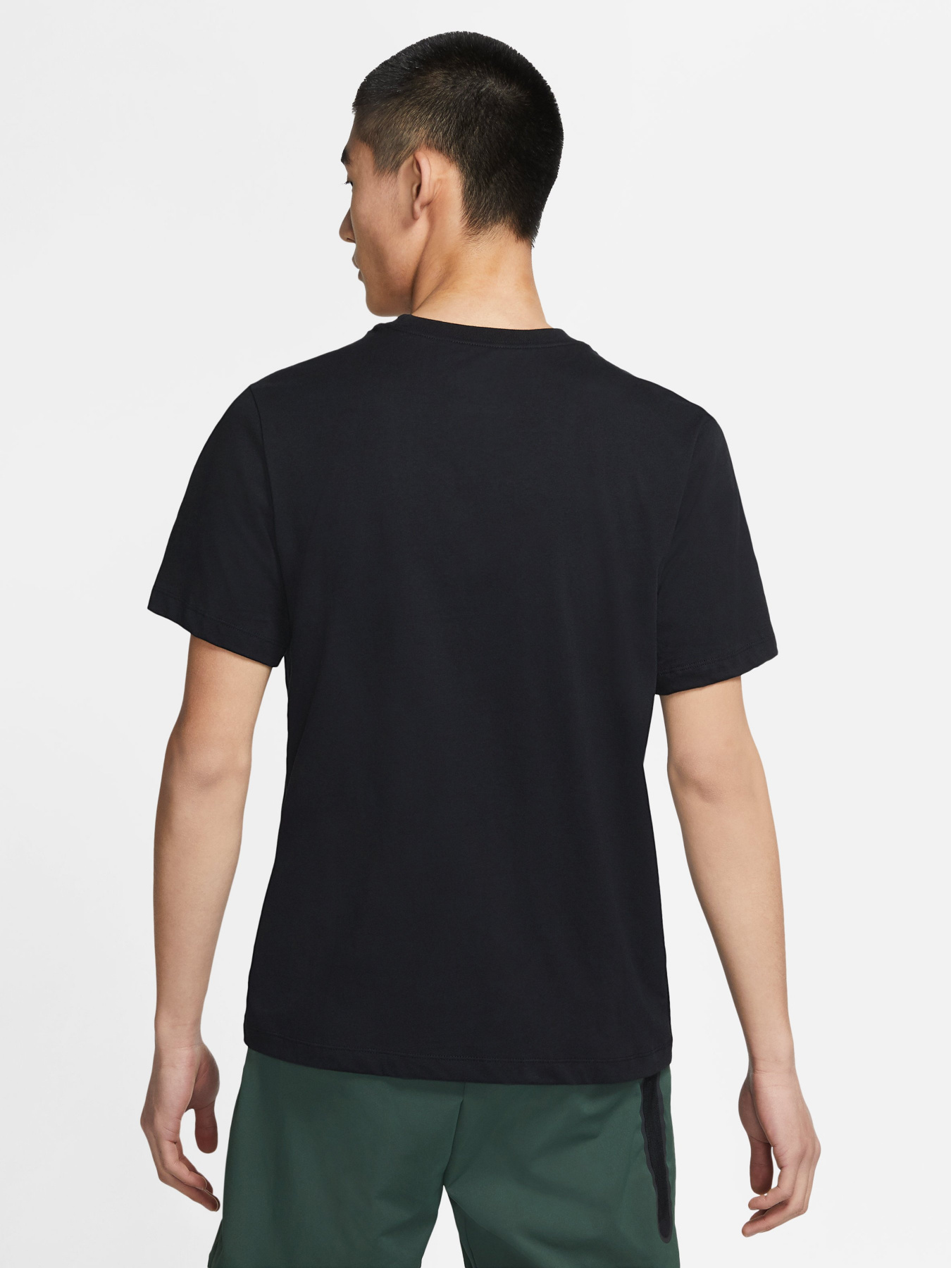 Футболка NIKE Sportswear Swoosh модель DC5094-010 Фото