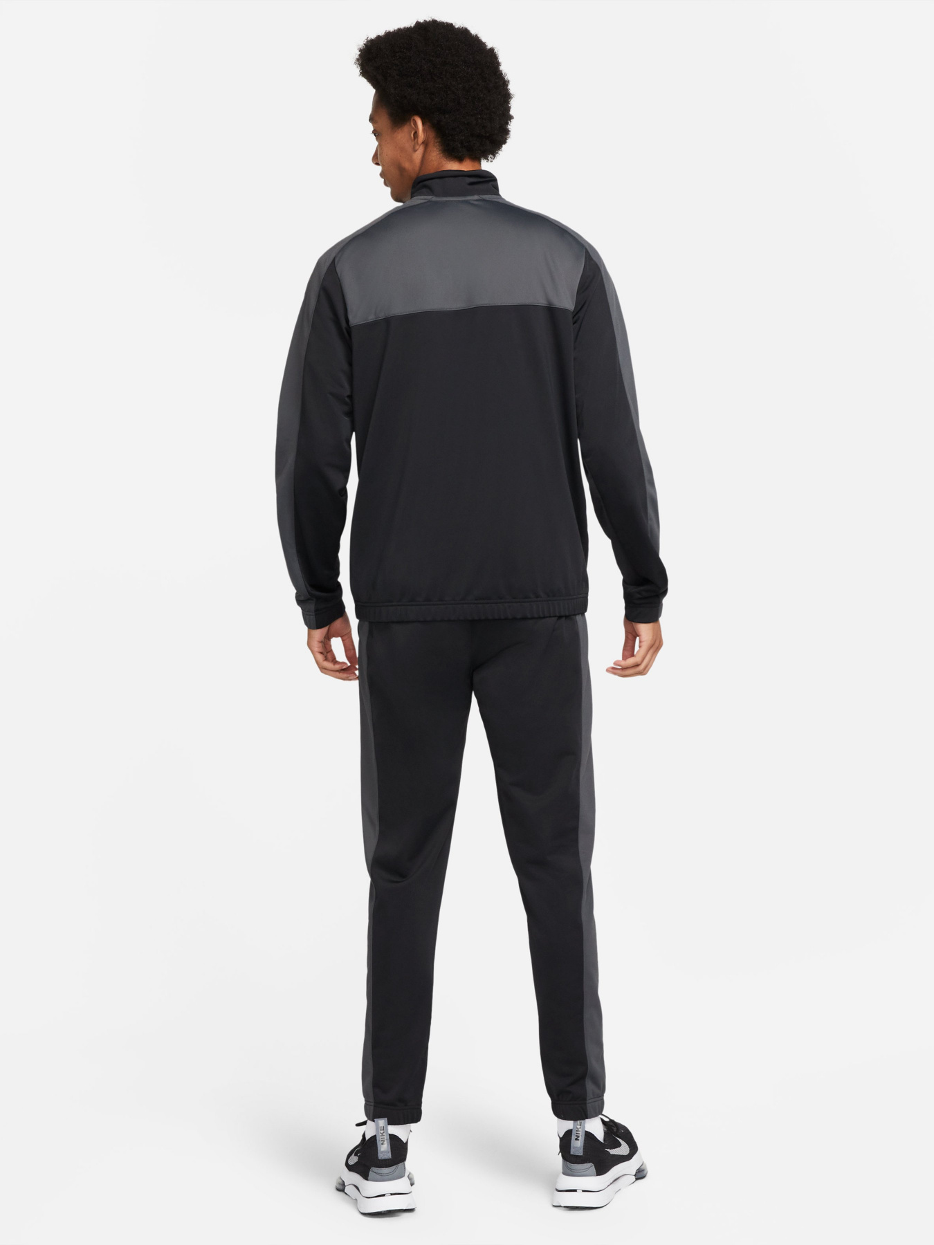 Костюмы NIKE Sport Essentials модель DM6843-010 Костюмы NIKE Sport Essentials модель DM6843-010 Фото