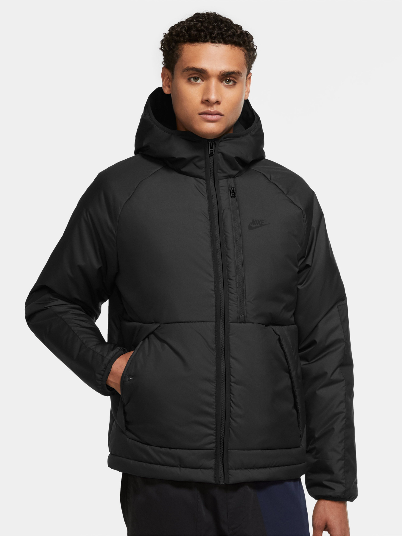 Зимняя куртка NIKE Therma-FIT Legacy модель DD6857-011 Фото