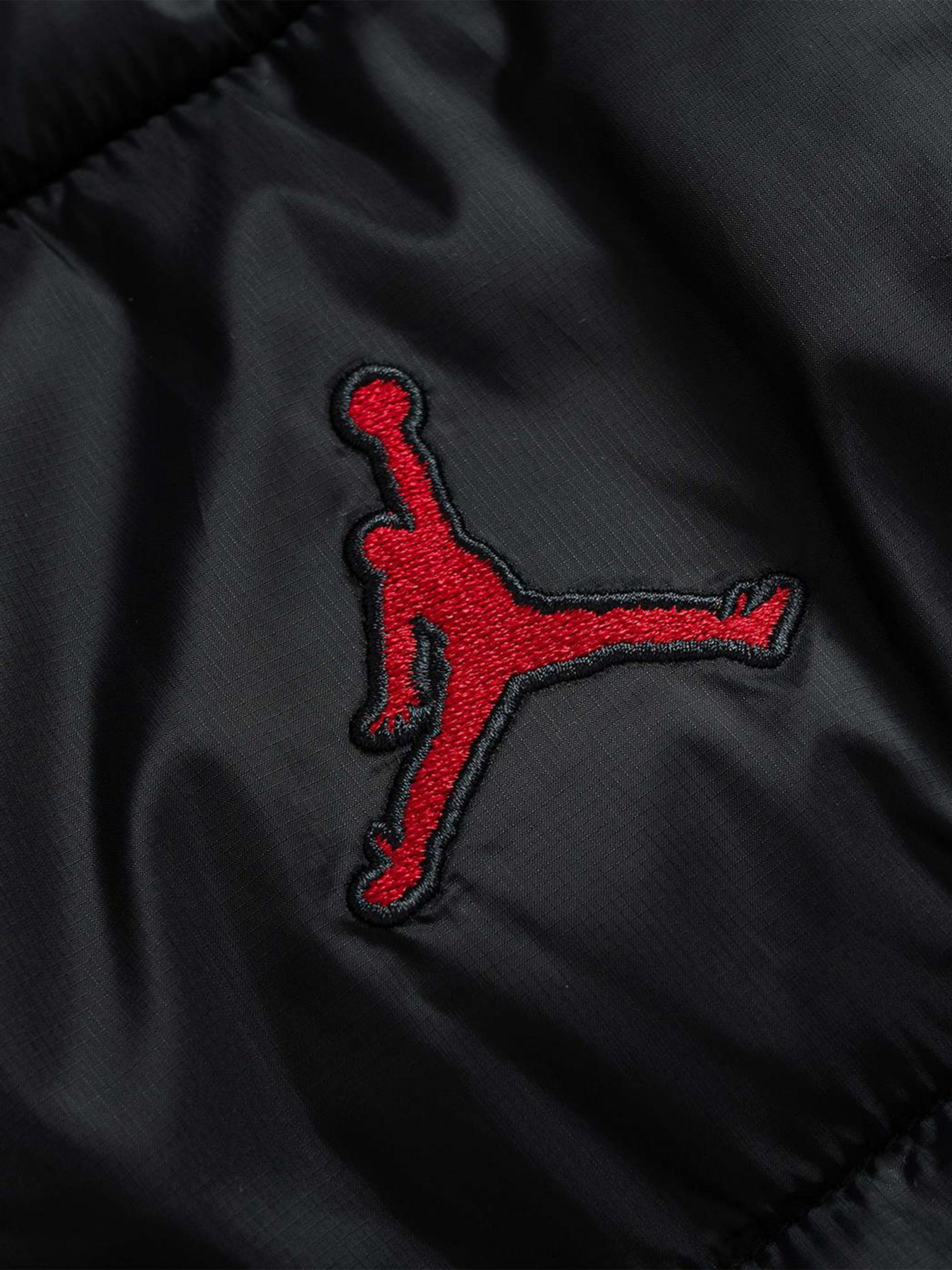 Зимняя куртка NIKE Jdn Mj Flight модель 95A636-023 Фото