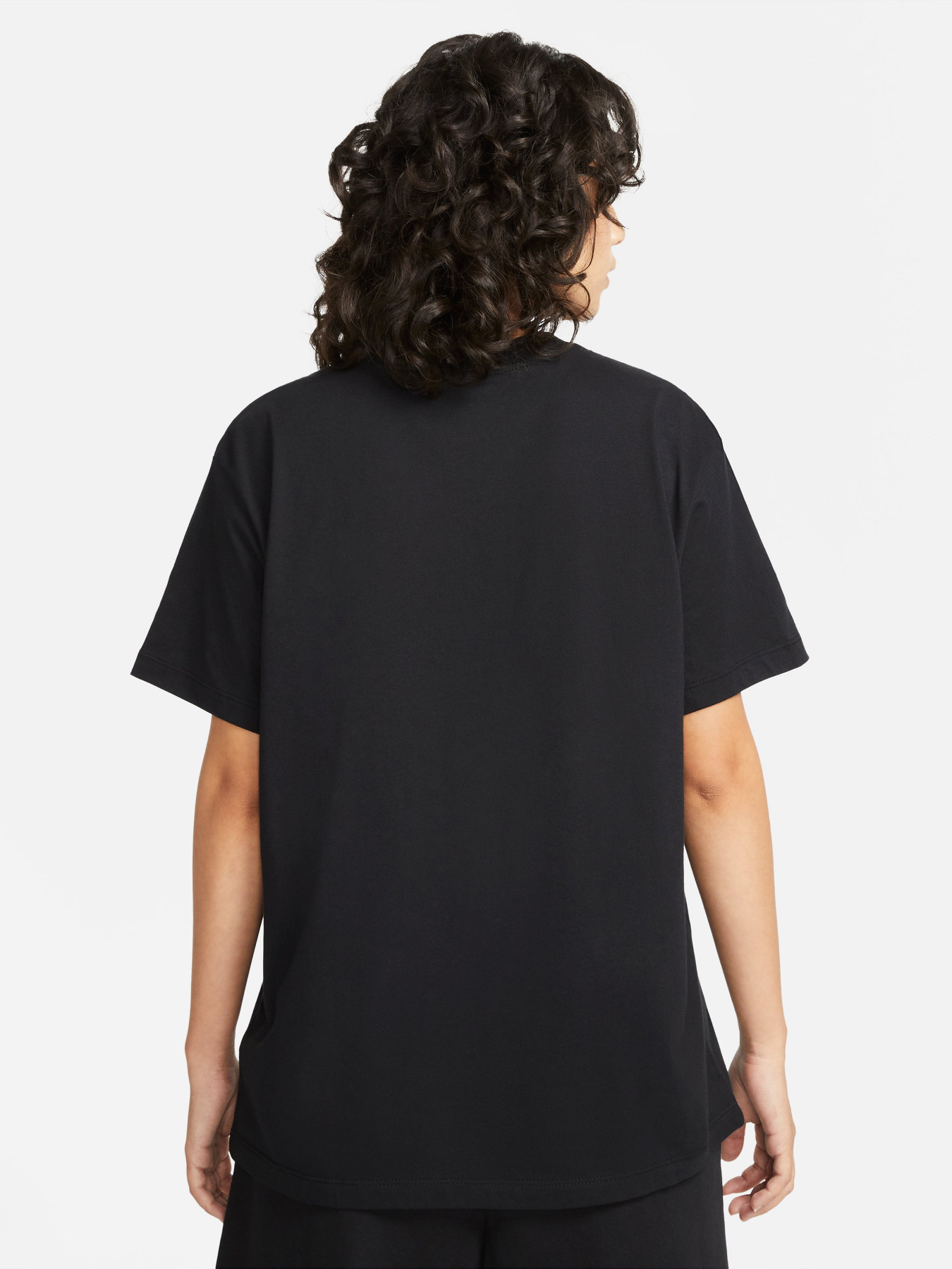 Футболка NIKE  Sport Essential модель DN5697-010 Фото